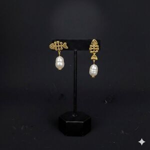 Tory Burch gold fishbones earrings with pearl detail